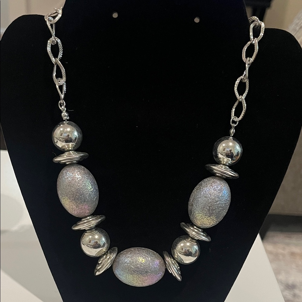 Elegant Big Leagues Silver Necklace and earrings Set